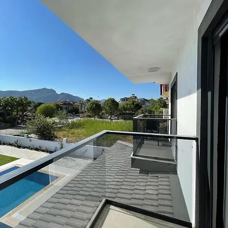 Villa Organic - 6 Person Private Luxury