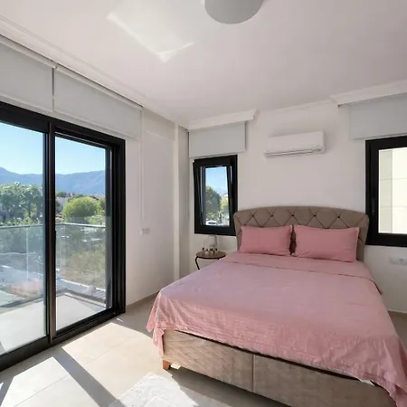 Vila Organic - 6 Person Private Luxury *