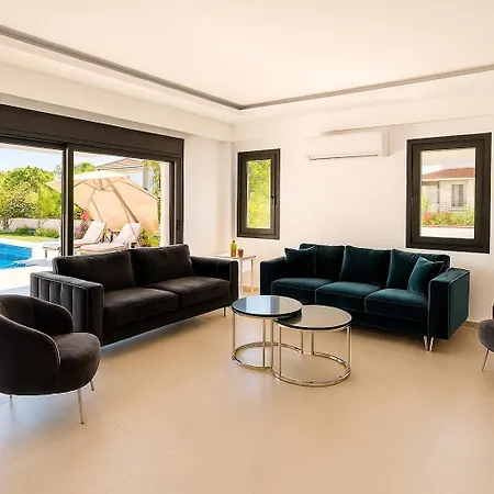 Organic - 6 Person Private Luxury * Дальян