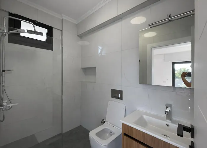 Vila Organic - 6 Person Private Luxury