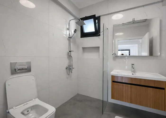 Organic - 6 Person Private Luxury