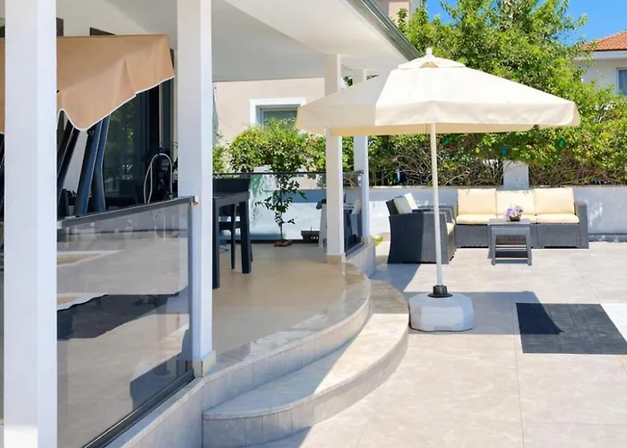 Organic - 6 Person Private Luxury *