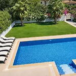 ヴィラ Organic - 6 Person Private Luxury