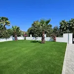 Organic - 6 Person Private Luxury Villa